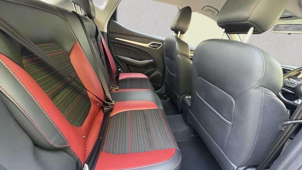 MG ZS 1.5 Vti-tech Limited Edition 2019 AD19ABF White #6