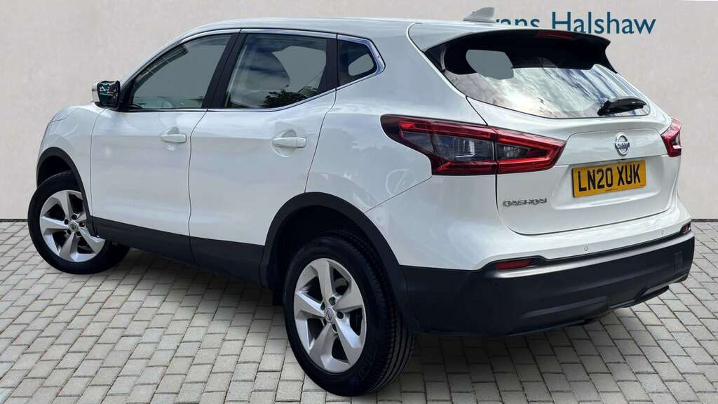 Nissan Qashqai 1.3 Dig-t 160 Acenta Premium 2020 LN20XUK White #2