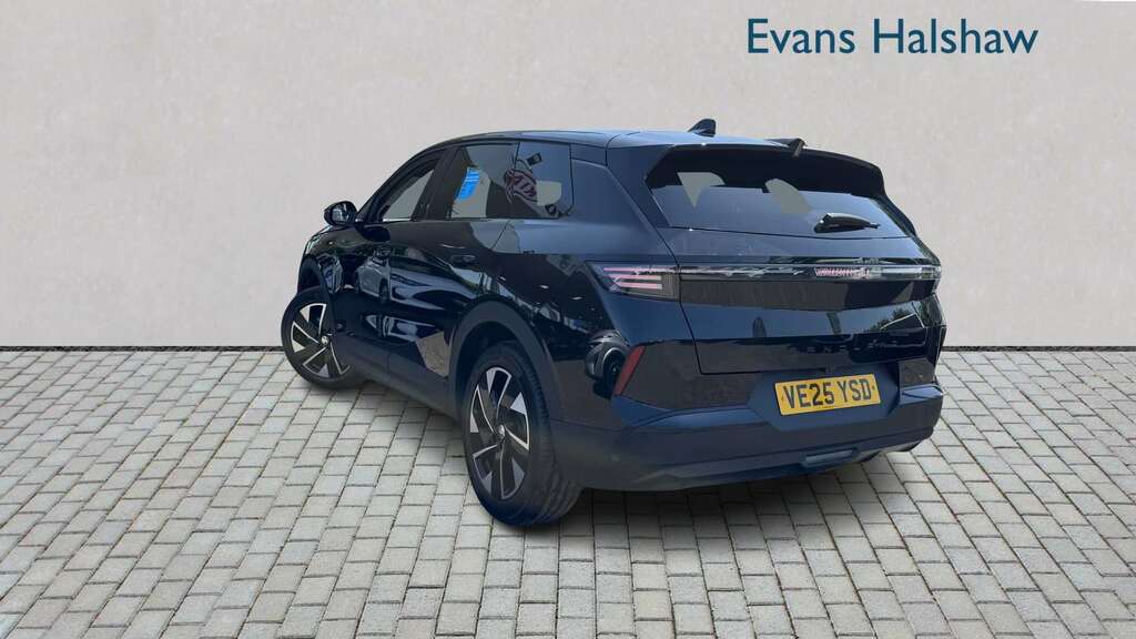 Vauxhall Grandland 1.2 Hybrid 145 Ultimate E-dct6 Fixed Roof 20 VE25YSD Black #4