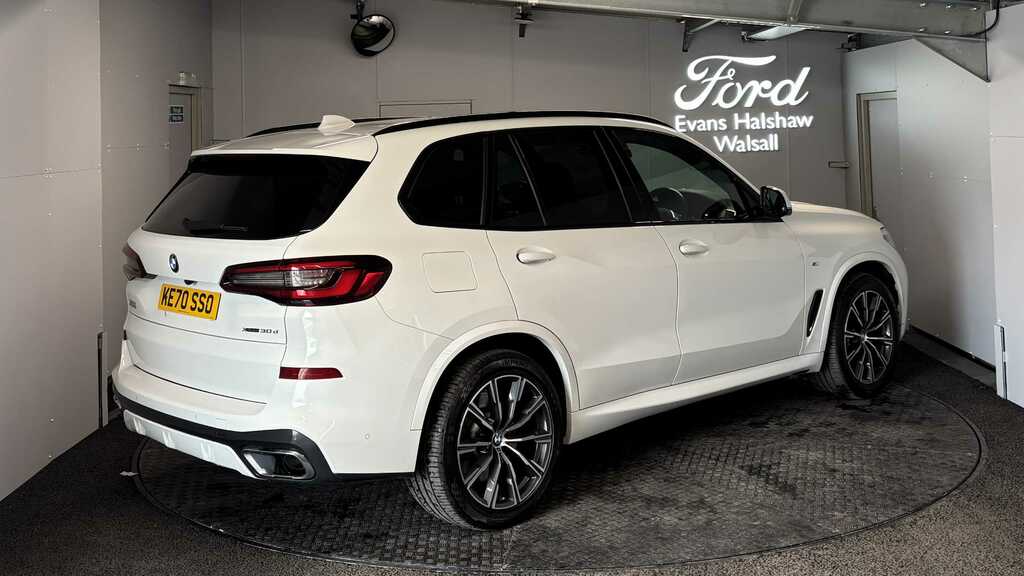 BMW X5 Xdrive30d Mht M Sport 2020 KE70SSO White #4