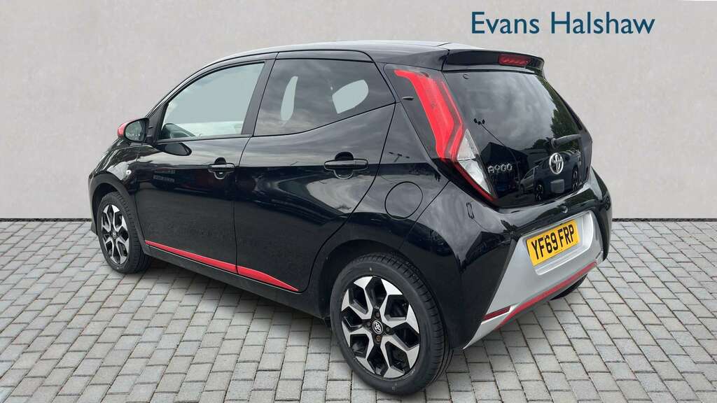 Toyota Aygo 1.0 Vvt-i X-trend 2019 YF69FRP Black #3