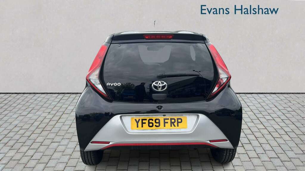 Toyota Aygo 1.0 Vvt-i X-trend 2019 YF69FRP Black #4