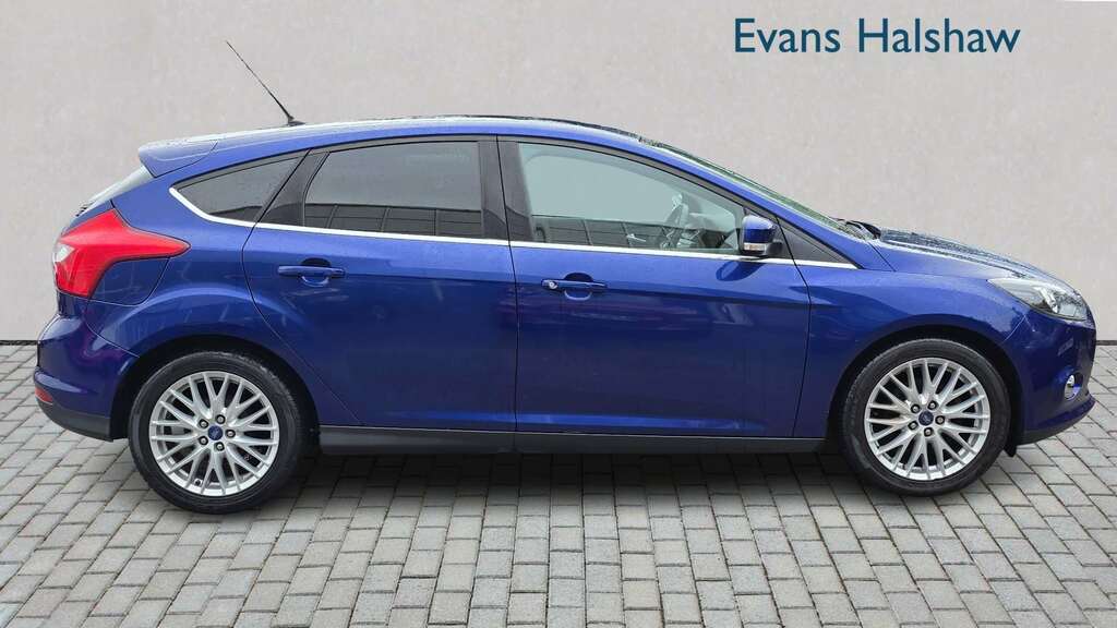 Ford Focus 1.6 Tdci 115 Zetec Navigator 2014 Blue #2