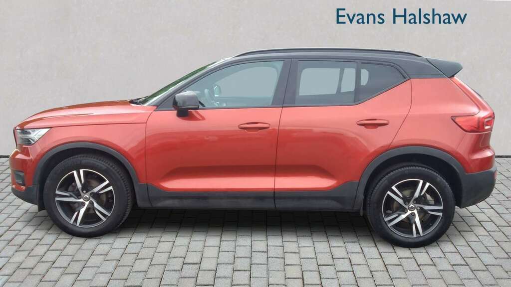 Volvo XC40 1.5 T3 163 R Design 2020 YP70KKS Red #2