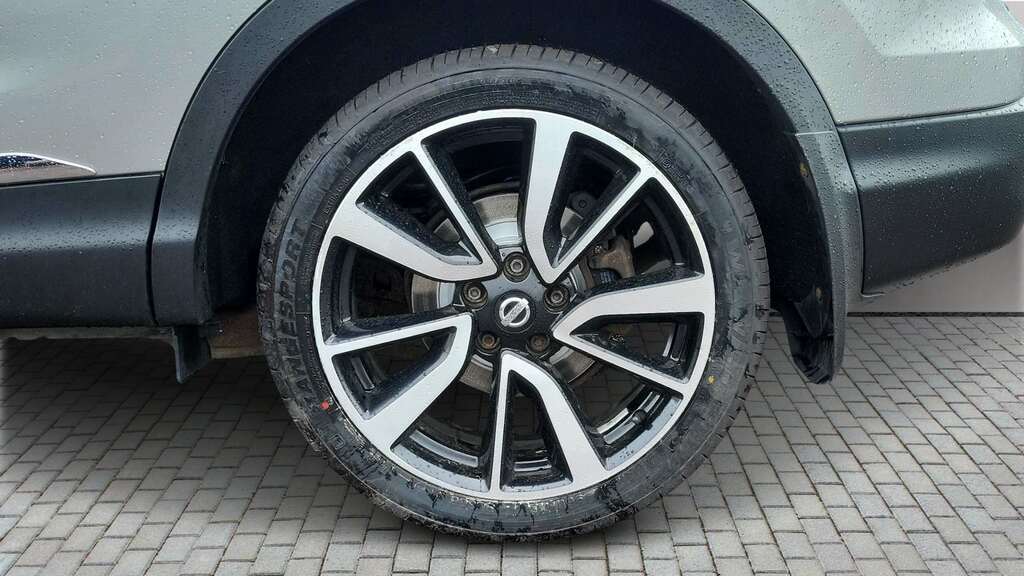 Nissan Qashqai 1.6 Dig-t Tekna Non-panoramic 2017 YF66JDK Silver #5