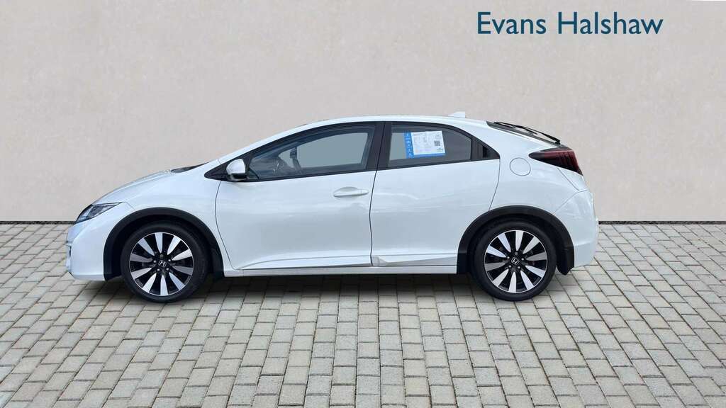 Honda Civic 1.8 I-vtec Se Plus Nav 2016 White #3