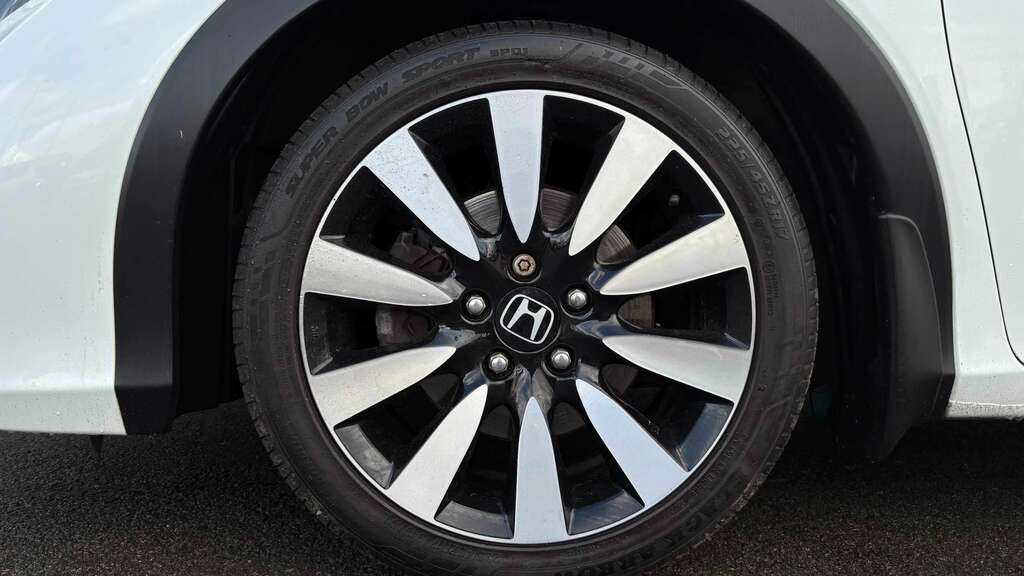 Honda Civic 1.8 I-vtec Se Plus Nav 2016 White #6