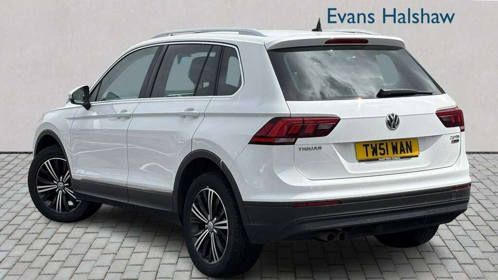 Volkswagen Tiguan 2.0 Tdi 150 4Motion Se Nav Dsg 2016 TW51WAN White #2