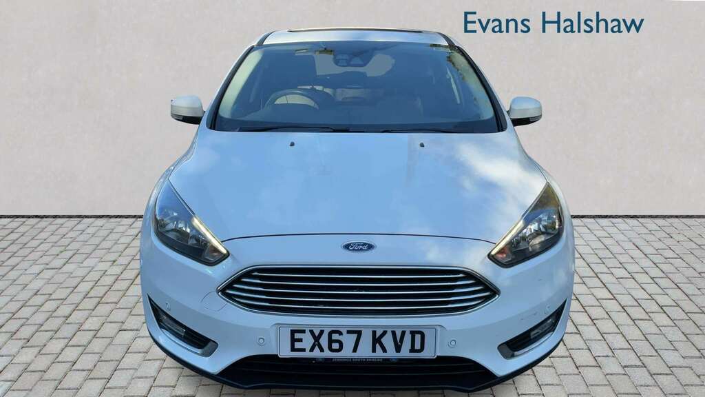 Ford Focus 1.5 Ecoboost Titanium Navigation 2017 White #4