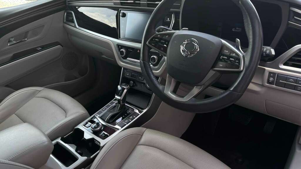 SsangYong Korando 1.5 Ultimate 2020 Black #5