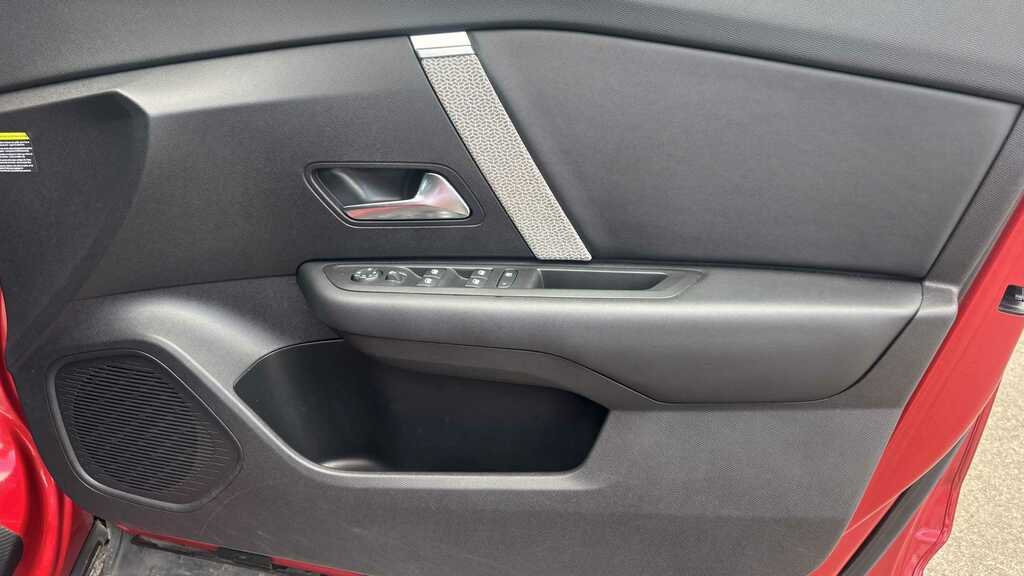 Citroen C4 1.5 Bluehdi 130 Shine Plus 2023 KS23WYV Red #4