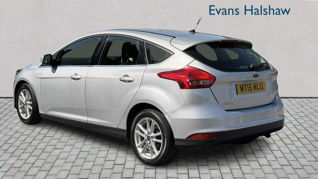 Ford Focus 1.6 125 Zetec Powershift 2015 Silver #4