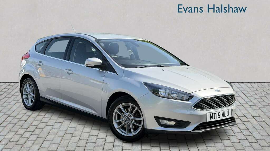 Ford Focus 1.6 125 Zetec Powershift 2015 Silver