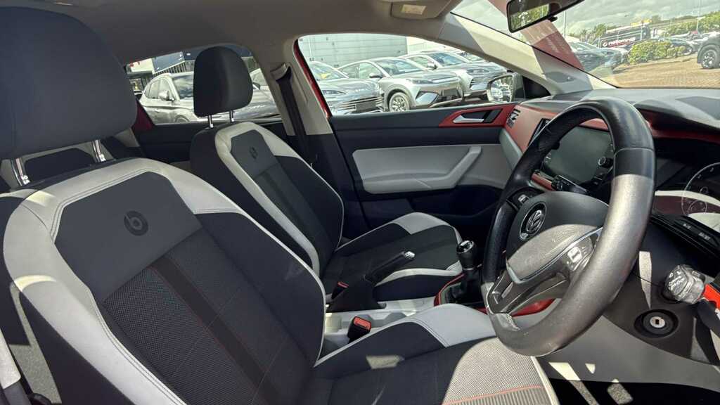 Volkswagen Polo 1.0 Beats 2018 MK68OCD Red #4