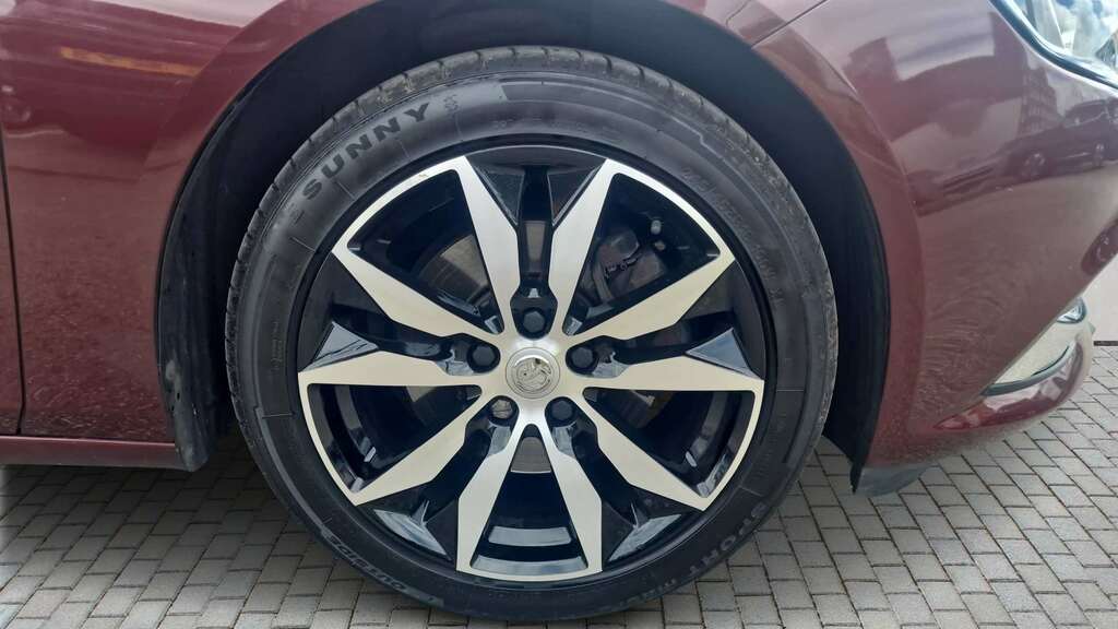 Vauxhall Insignia 2.0 Turbo D Tech Line Nav 2018 Red #6