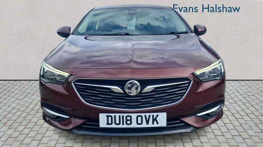 Vauxhall Insignia 2.0 Turbo D Tech Line Nav 2018 Red #4