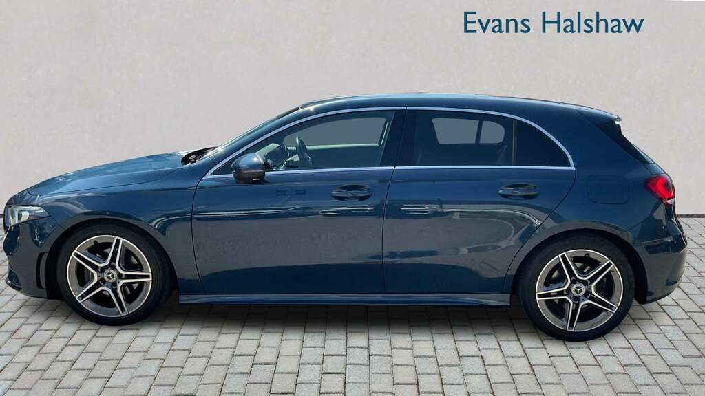 Mercedes-Benz A Class A200 Amg Line 2020 FV20GHH Blue #2