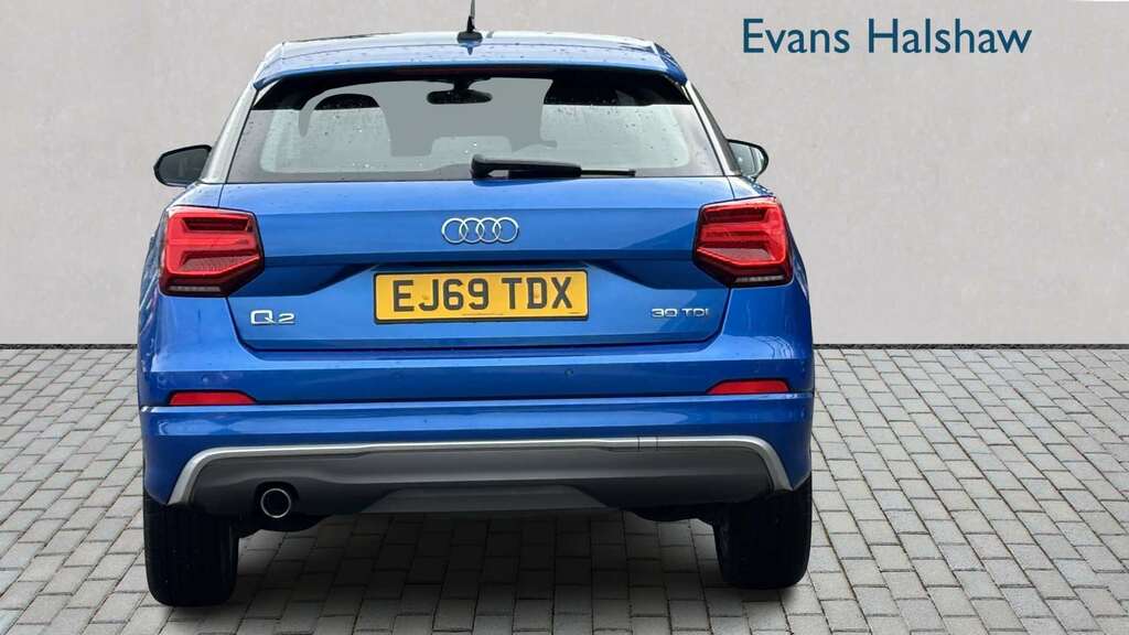 Audi Q2 30 Tdi S Line 2019 Blue #4