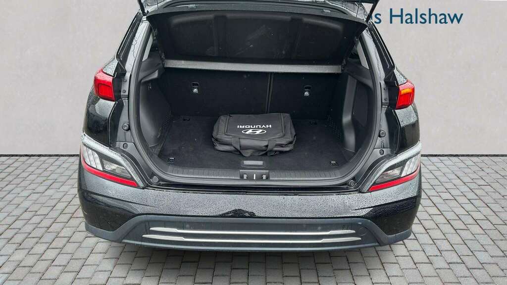 Hyundai Kona 150Kw Ultimate 64Kwh 2022 EX72MUP Black #6