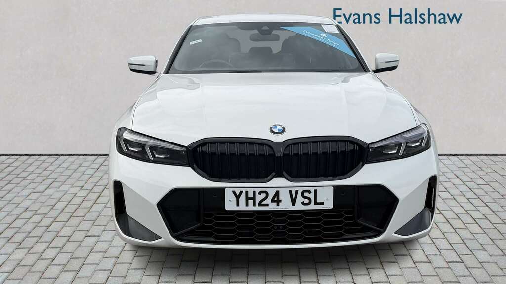 BMW 3 Series 320I M Sport Step 2024 YH24VSL White #4