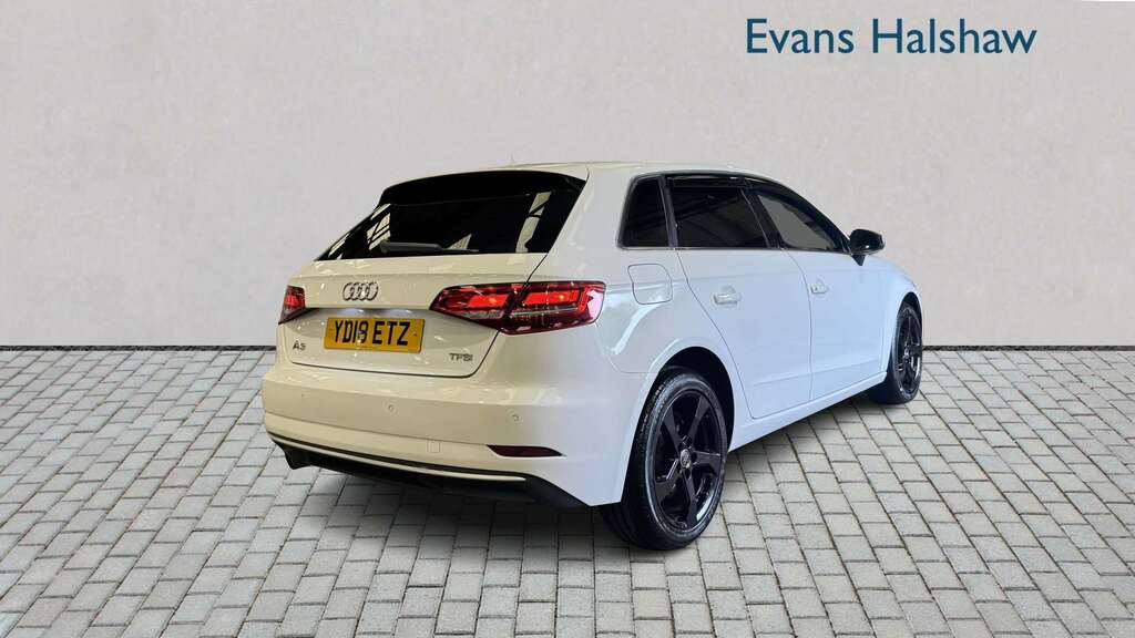 Audi A3 1.0 Tfsi Sport Tech Pack 2018 YD18ETZ White #3