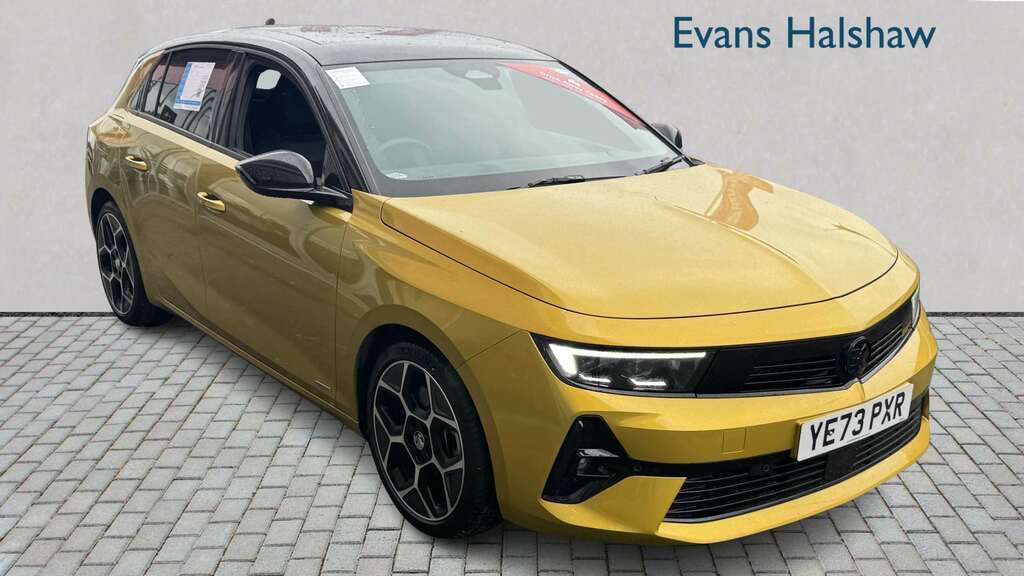 Vauxhall Astra 1.6 Plug-in Hybrid Ultimate 2023 Yellow