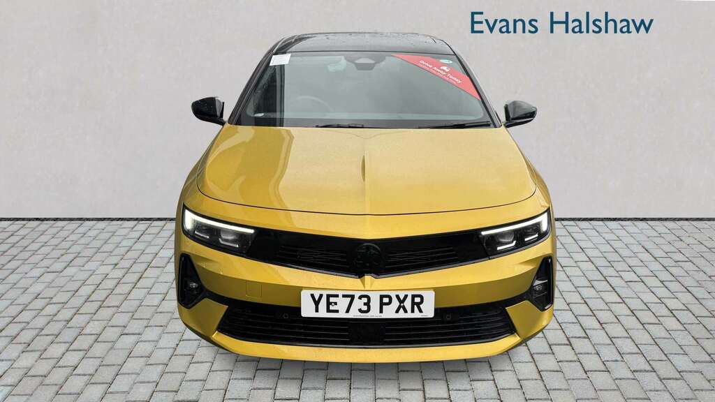 Vauxhall Astra 1.6 Plug-in Hybrid Ultimate 2023 Yellow #2