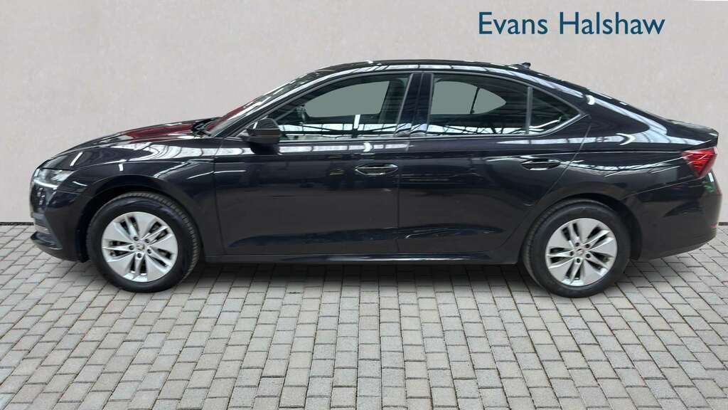 Skoda Octavia 1.5 Tsi Se Technology 2021 AJ21DKO Black #3