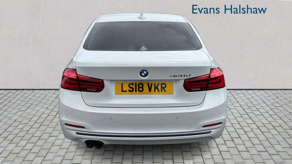 BMW 3 Series 320D Sport Step 2018 LS18VKR White #5