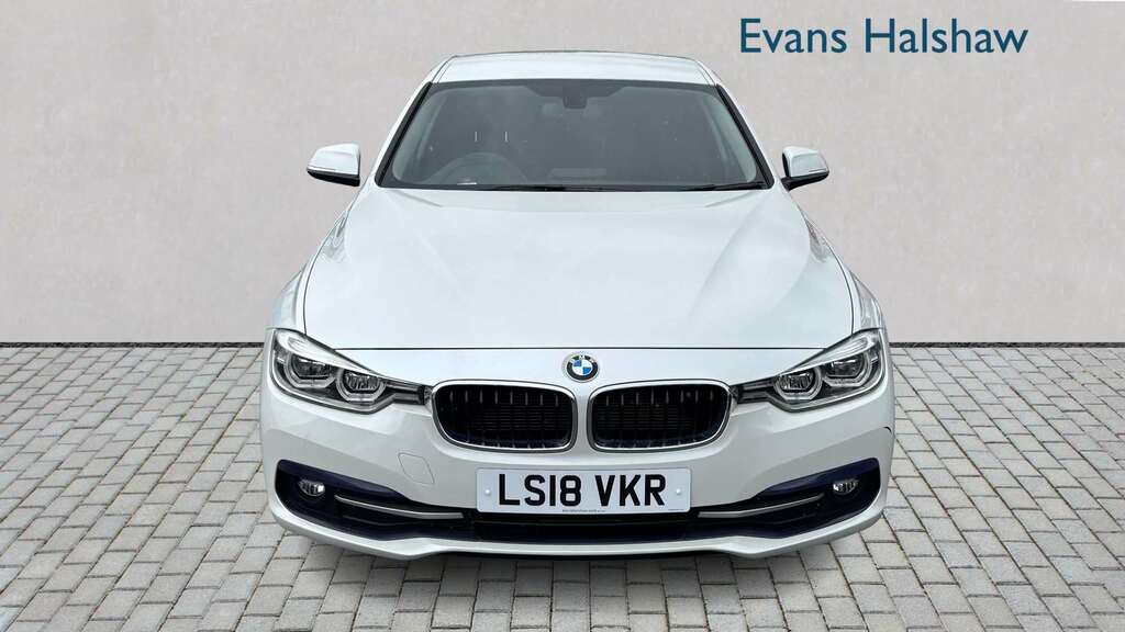 BMW 3 Series 320D Sport Step 2018 LS18VKR White #4