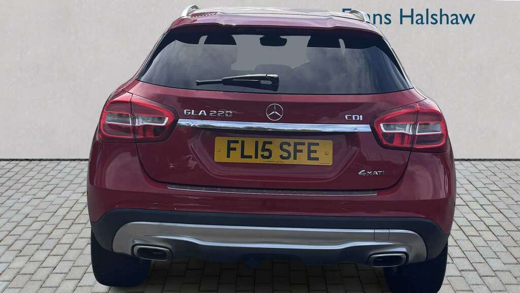 Mercedes-Benz GLA Class 220 Cdi 4Matic Sport Executive 2015 FL15SFE Red #4