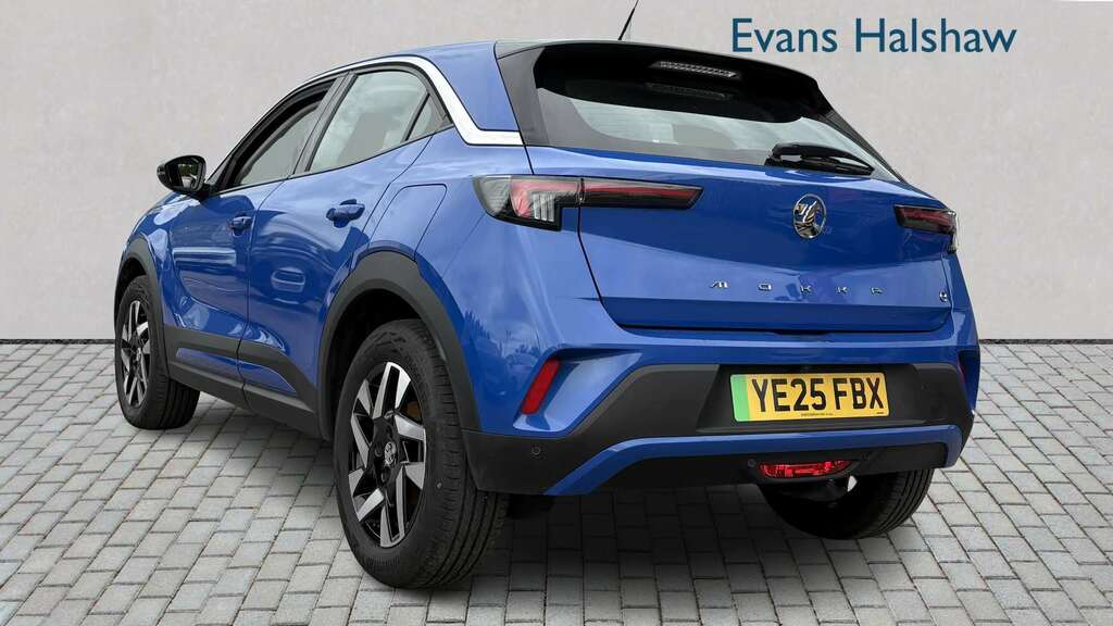 Vauxhall Mokka-e 100Kw Design 50Kwh 2025 YE25FBX Blue #5