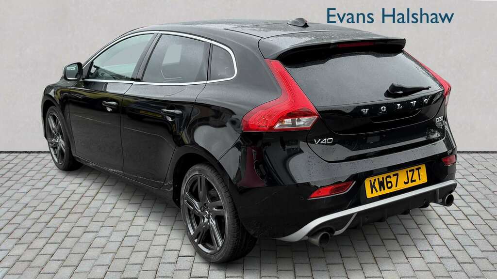 Volvo V40 D3 4 Cyl 150 R Design Pro Geartronic 2017 KW67JZT Black #5