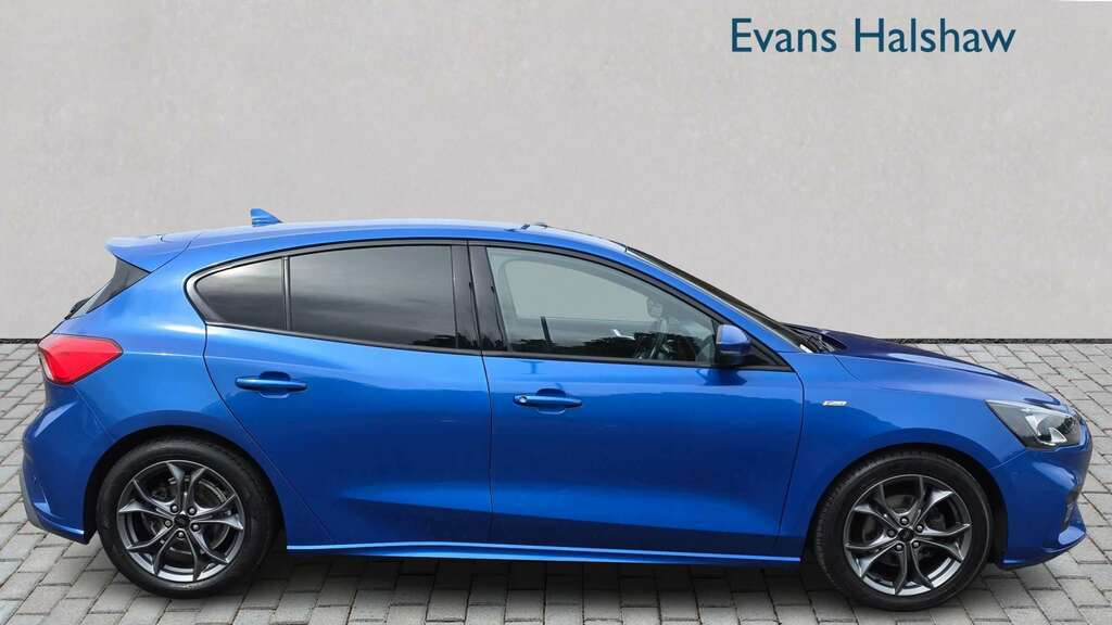 Ford Focus 1.0 Ecoboost 125 St-line 2019 YN19MVJ Blue #3