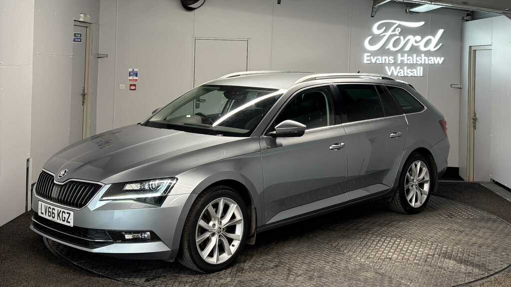 Skoda Superb 2.0 Tsi Se L Executive Dsg 2016 LV66KGZ Grey #3