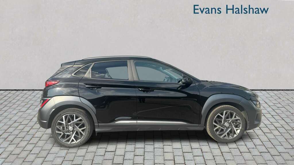 Hyundai Kona 1.6 Gdi Hybrid Premium Dct 2022 PY22ENH Black #2