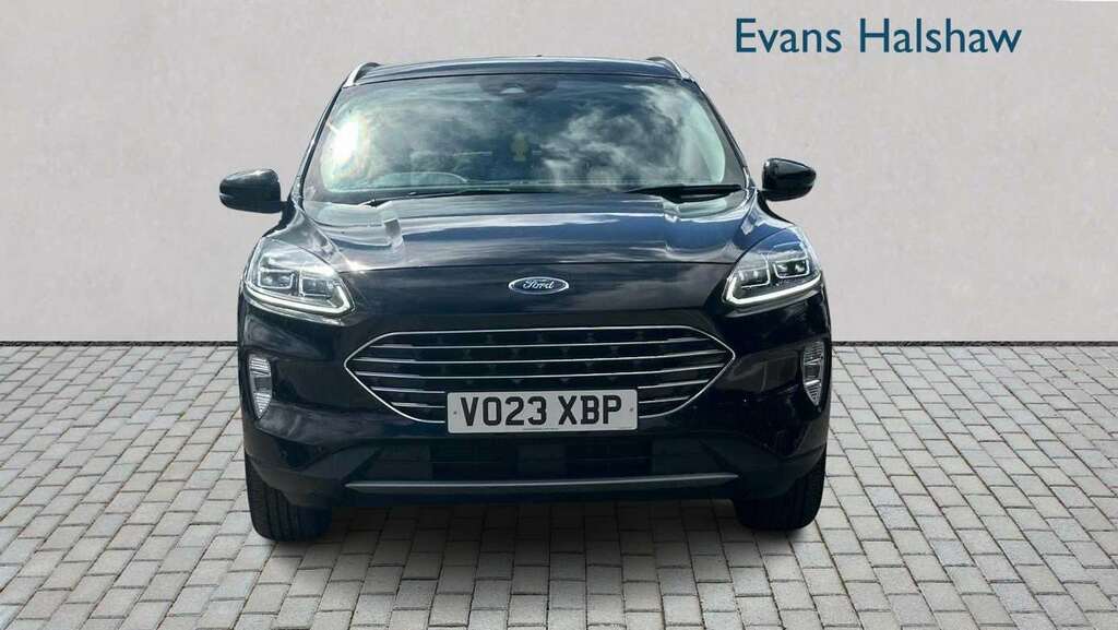 Ford Kuga 1.5 Ecoboost 150 Titanium Edition 2023 VO23XBP Black #4