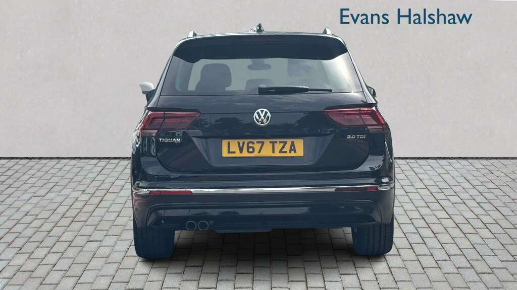 Volkswagen Tiguan 2.0 Tdi 150 R-line Dsg 2017 LV67TZA Black #5
