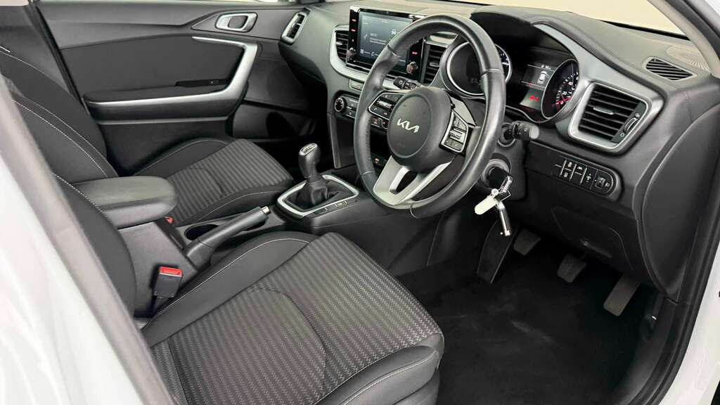 Kia Xceed 1.0T Gdi Isg 2 2022 KM22UEG White #6