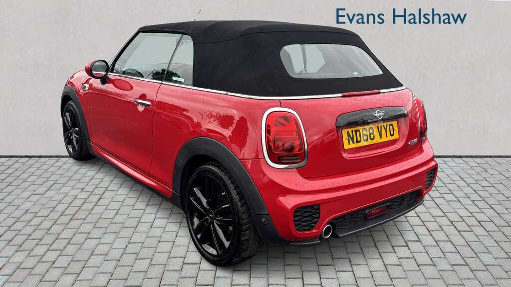 Mini Convertible 1.5 Cooper Sport II 2018 ND68VYO Red #2