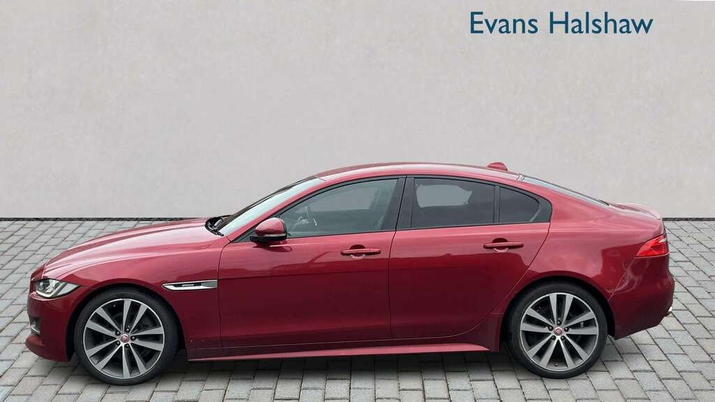 Jaguar XE 2.0D 180 R-sport 2017 RF17FYA Red #4