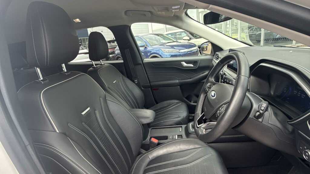 Ford Kuga 1.5 Ecoboost 150 Vignale 2021 DV71CCX White #3