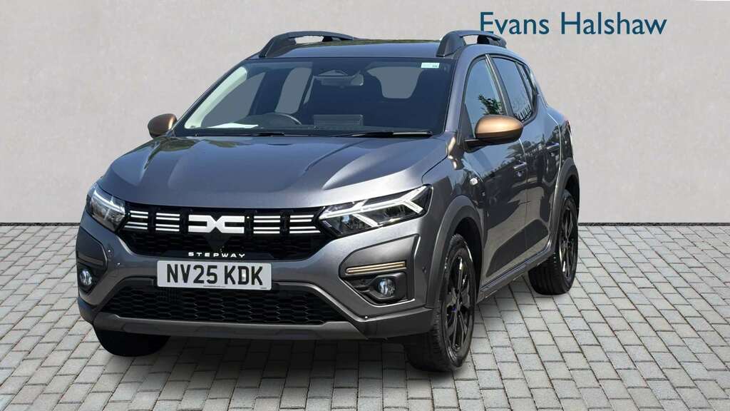 Dacia Sandero Stepway 1.0 Tce Extreme Cvt 2025 Grey #3