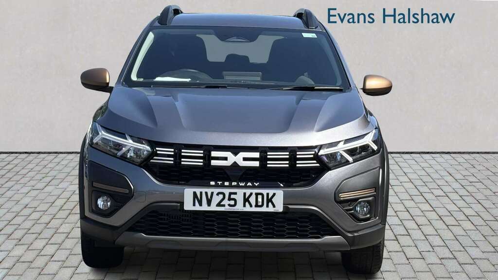 Dacia Sandero Stepway 1.0 Tce Extreme Cvt 2025 Grey #2