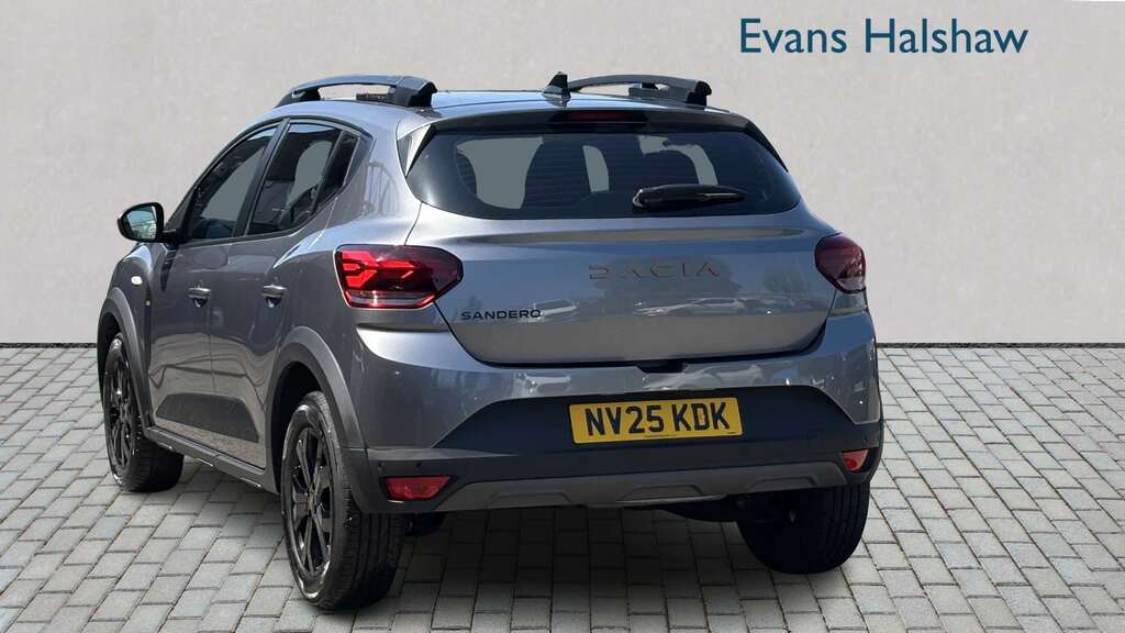 Dacia Sandero Stepway 1.0 Tce Extreme Cvt 2025 Grey #4