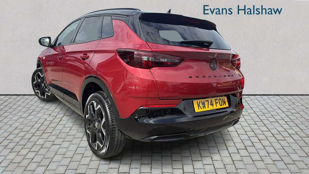 Vauxhall Grandland 1.2 Turbo Ultimate 2024 Red
