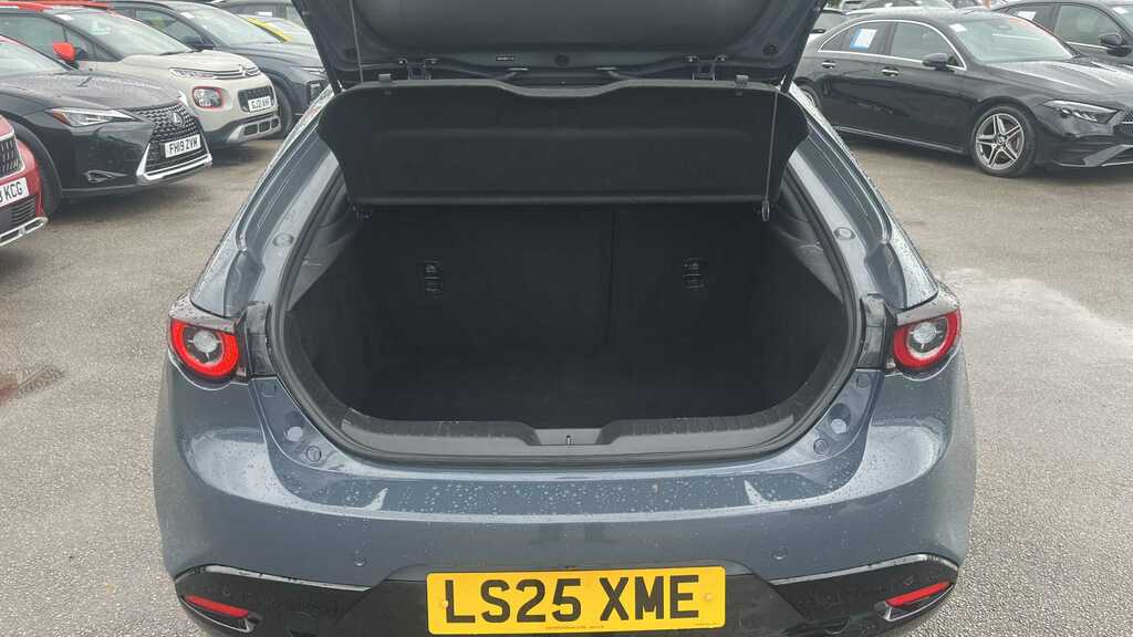 Mazda 3 2.5 E-skyactiv G Mhev 140 Centre-line 2025 LS25XME Grey #6