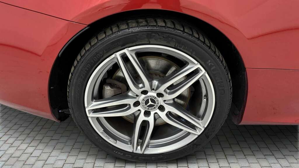 Mercedes-Benz E Class E200 Amg Line 7G-tronic 2017 DE67VYS Red #6
