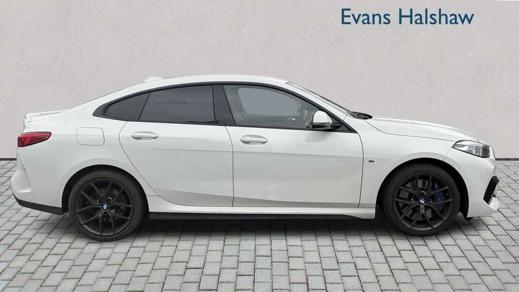 BMW 2 Series 218I 136 M Sport Dct 2023 RF23JHZ White #5