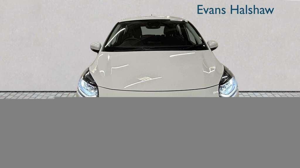 Ford Fiesta 1.1 Trend 2022 White #4